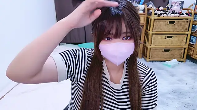 Snapshot of Megu_Melon chatting on 5, 10, 2025 Megu Melon online show from 5, 10, 2025