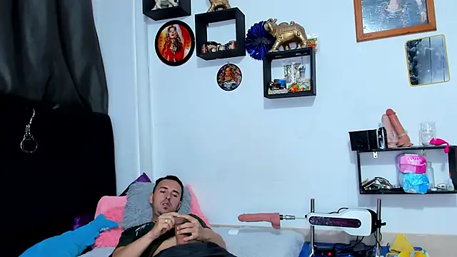 Snapshot of big-dicktop23 chatting on 8, 5, 2026 big-dicktop23 online show from 8, 5, 2026