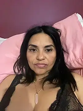 Snapshot of paolagomez_ chatting on 13, 12, 2024 paolagomez online show from 13, 12, 2024