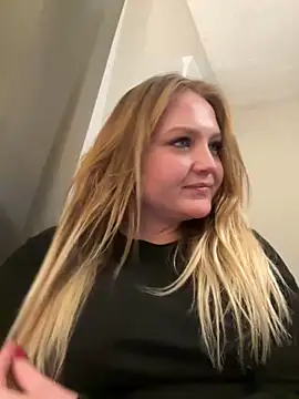 PhatAssBlond online show from 1, 1, 2025