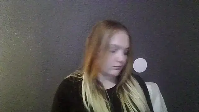 PhatAssBlond online show from 5, 3, 2025