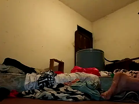 Snapshot of xemmia_sweety chatting on 28, 11, 2025 xemmia sweety online show from 28, 11, 2025