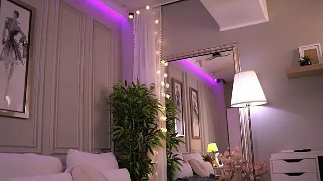 NicoleCellini online show from 28, 2, 2026