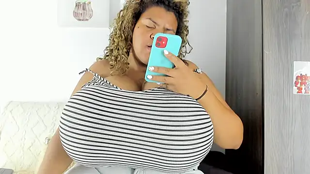 bigmom69  online show from 16, 3, 2026