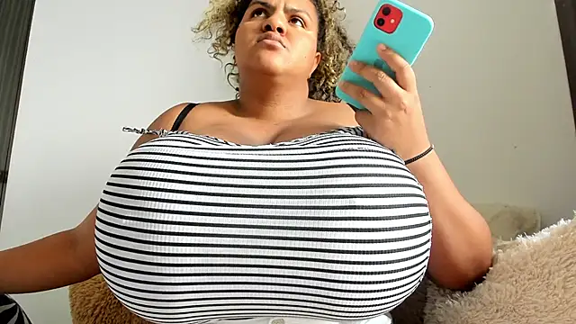 bigmom69  online show from 16, 4, 2026