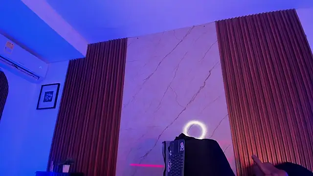 Emiilycollins online show from 23, 10, 2025