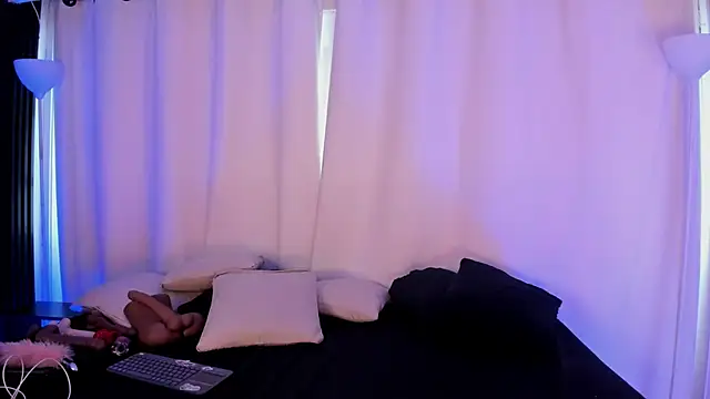 Emiilycollins online show from 12, 1, 2026