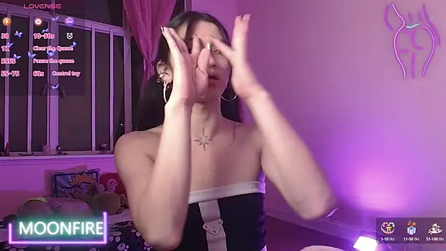 Snapshot of moonfiredancer chatting on 11, 2, 2025 moonfiredancer online show from 11, 2, 2025