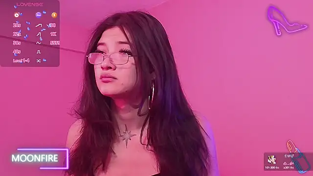 Snapshot of moonfiredancer chatting on 26, 11, 2025 moonfiredancer online show from 26, 11, 2025