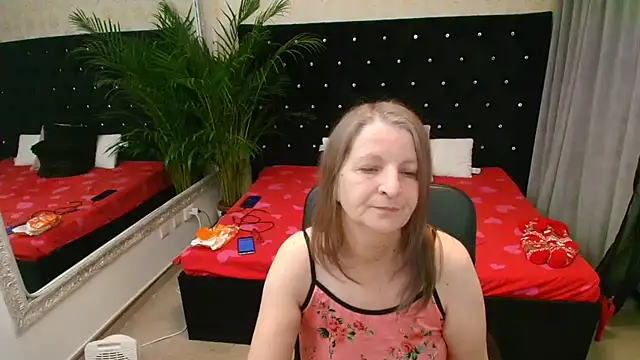 Lilly hott online show from 6, 1, 2026