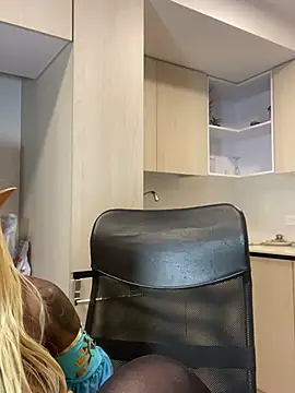 kary bunny3 online show from 19, 1, 2026