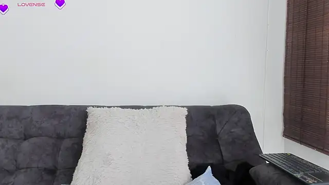 VeronicaTonu online show from 19, 4, 2026