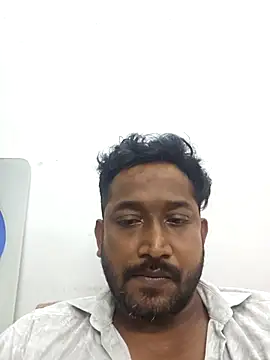 Snapshot of rabikumar1900 chatting on 3, 11, 2025 rabikumar1900 online show from 3, 11, 2025