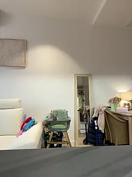 lyajoliee online show from 13, 4, 2026