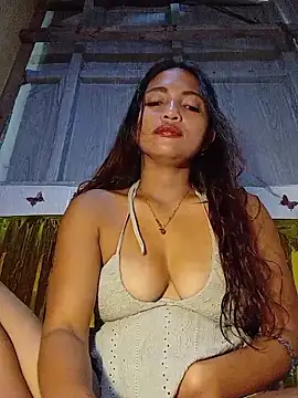 Snapshot of prettybella4u chatting on 4, 6, 2026 prettybella4u online show from 4, 6, 2026
