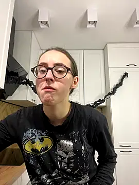 Snapshot of MartiniiSelenna chatting on 27, 10, 2025 MartiniiSelenna online show from 27, 10, 2025