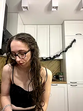 Snapshot of MartiniiSelenna chatting on 29, 10, 2025 MartiniiSelenna online show from 29, 10, 2025