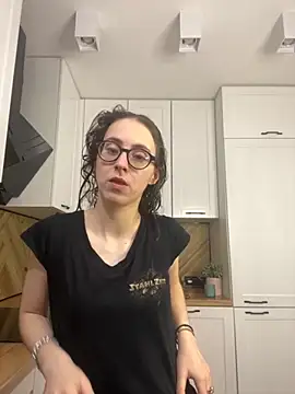 Snapshot of MartiniiSelenna chatting on 26, 11, 2025 MartiniiSelenna online show from 26, 11, 2025