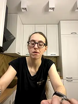 Snapshot of MartiniiSelenna chatting on 27, 11, 2025 MartiniiSelenna online show from 27, 11, 2025