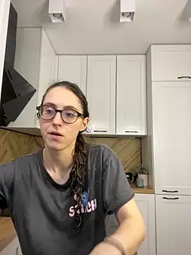 Snapshot of MartiniiSelenna chatting on 30, 11, 2025 MartiniiSelenna online show from 30, 11, 2025