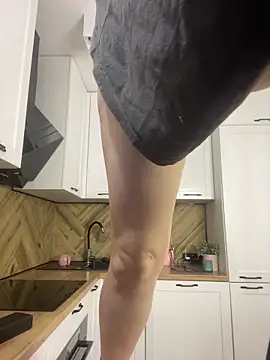 Snapshot of MartiniiSelenna chatting on 5, 12, 2025 MartiniiSelenna online show from 5, 12, 2025