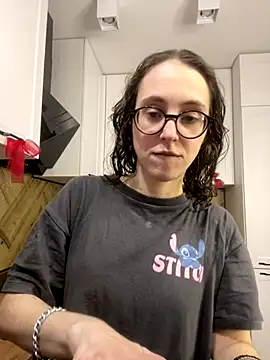 Snapshot of MartiniiSelenna chatting on 21, 12, 2025 MartiniiSelenna online show from 21, 12, 2025