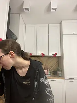 Snapshot of MartiniiSelenna chatting on 1, 2, 2026 MartiniiSelenna online show from 1, 2, 2026