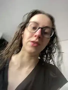 Snapshot of MartiniiSelenna chatting on 15, 2, 2026 MartiniiSelenna online show from 15, 2, 2026