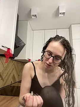 Snapshot of MartiniiSelenna chatting on 4, 3, 2026 MartiniiSelenna online show from 4, 3, 2026