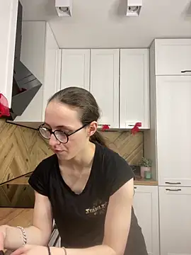 Snapshot of MartiniiSelenna chatting on 6, 3, 2026 MartiniiSelenna online show from 6, 3, 2026