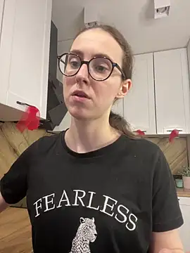 Snapshot of MartiniiSelenna chatting on 4, 4, 2026 MartiniiSelenna online show from 4, 4, 2026