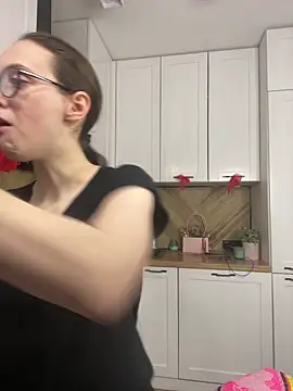 Snapshot of MartiniiSelenna chatting on 6, 4, 2026 MartiniiSelenna online show from 6, 4, 2026