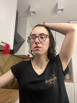 Snapshot of MartiniiSelenna chatting on 7, 4, 2026 MartiniiSelenna online show from 7, 4, 2026