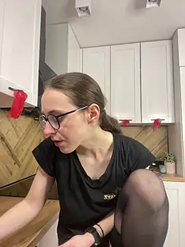 Snapshot of MartiniiSelenna chatting on 13, 4, 2026 MartiniiSelenna online show from 13, 4, 2026