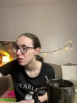 Snapshot of MartiniiSelenna chatting on 2, 5, 2026 MartiniiSelenna online show from 2, 5, 2026