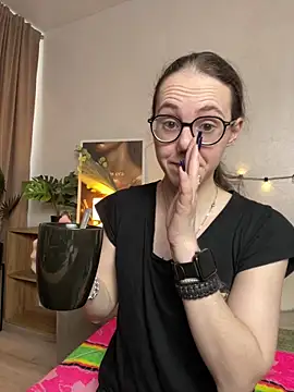 Snapshot of MartiniiSelenna chatting on 16, 5, 2026 MartiniiSelenna online show from 16, 5, 2026