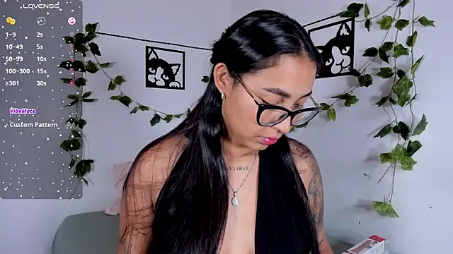 melanieecox online show from 24, 9, 2025