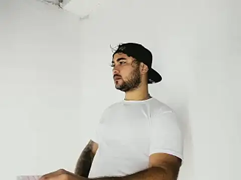 Snapshot of Sebas-hott chatting on 22, 10, 2025 Sebas-hott online show from 22, 10, 2025