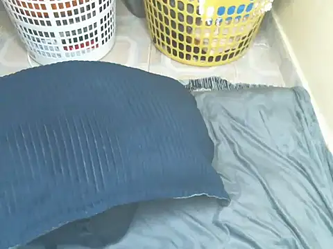 Snapshot of centzSexy chatting on 27, 3, 2026 centzSexy online show from 27, 3, 2026