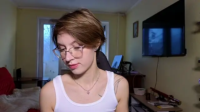 Snapshot of MalvinaBlum chatting on 7, 11, 2025 MalvinaBlum online show from 7, 11, 2025