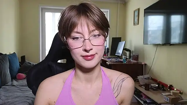 Snapshot of MalvinaBlum chatting on 16, 4, 2026 MalvinaBlum online show from 16, 4, 2026