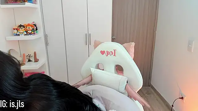 isa bellaa0 online show from 2, 10, 2025