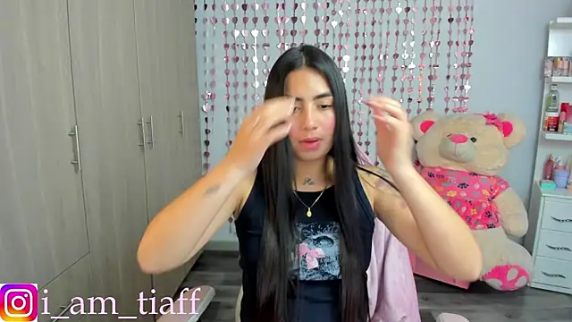 Snapshot of tifany_tay2 chatting on 11, 7, 2026 tifany tay2 online show from 11, 7, 2026