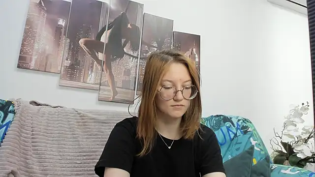 Snapshot of Fiery_mary chatting on 8, 5, 2026 Fiery mary online show from 8, 5, 2026