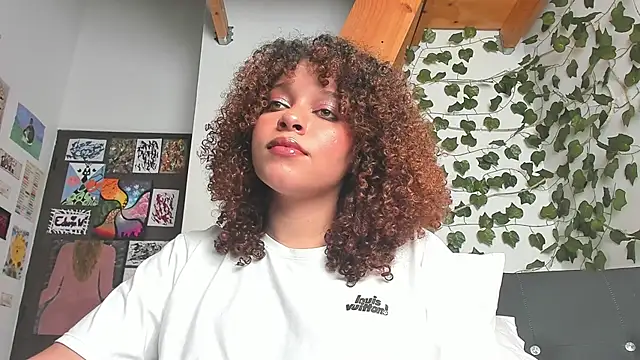 Snapshot of Ada_gales_ chatting on 18, 12, 2024 Ada gales online show from 18, 12, 2024