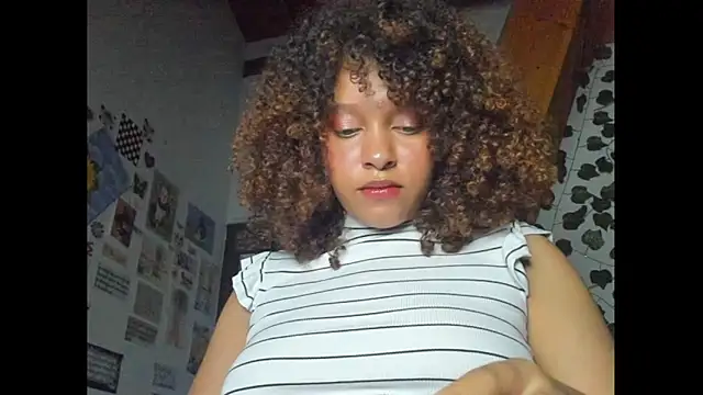 Snapshot of Ada_gales_ chatting on 6, 2, 2025 Ada gales online show from 6, 2, 2025