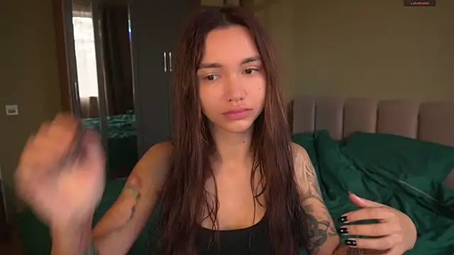 Teo Rose online show from 10, 10, 2025