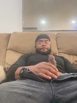 Snapshot of Enos3 chatting on 24, 10, 2025 Enos3 online show from 24, 10, 2025