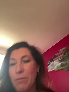 Lwhite1 online show from 9, 4, 2026