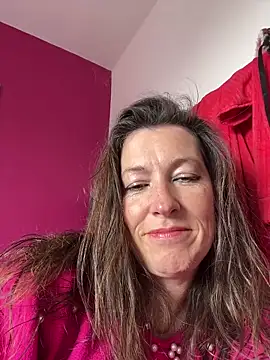 Snapshot of Lwhite1 chatting on 3, 5, 2026 Lwhite1 online show from 3, 5, 2026